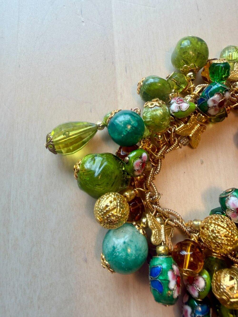 Green and Gold Toned Dangling Bracelet - Picture 2 of 9